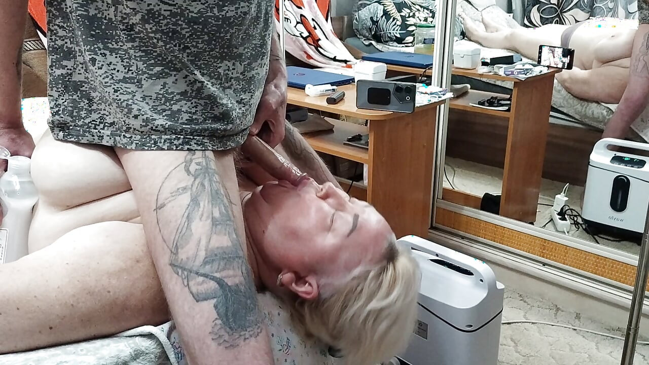 Drkam kurac da nahranim svoju djevojku vrućom spermom