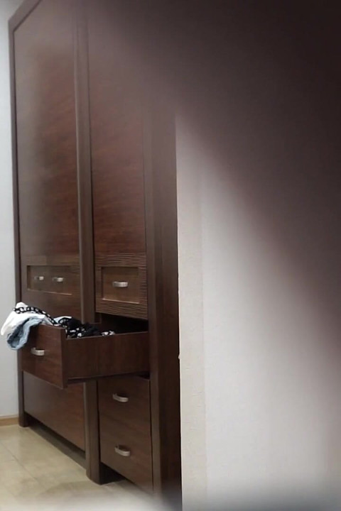 Lewd Pohledy na kameru v pokoji mé nevlastní é služby