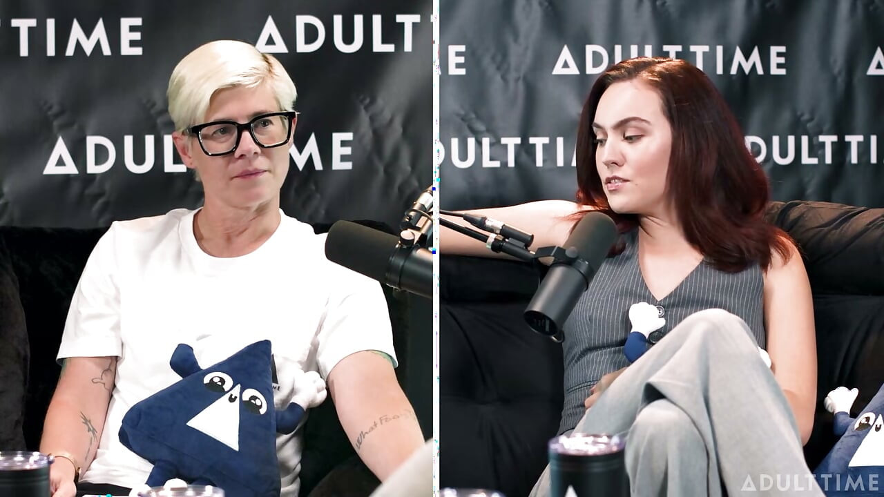 Freya Parker quer milf tatuada na testa! Você prefere, o podcast Adult Time