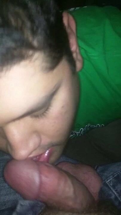 Me between sucking hung daddy as he watch TV