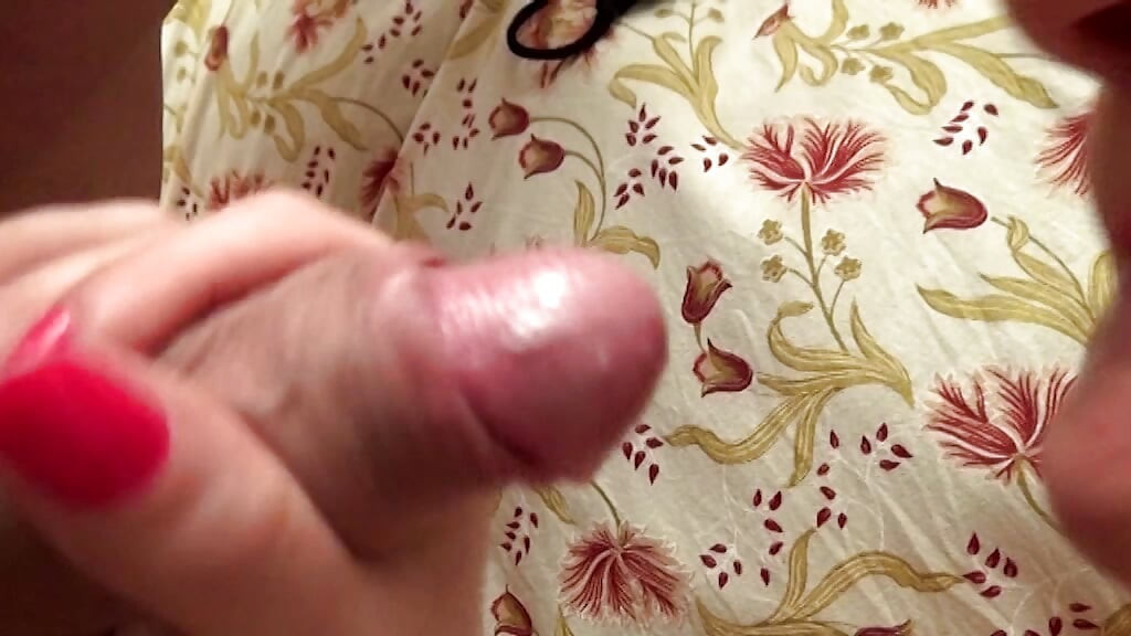 Italian housewife make her husband cum