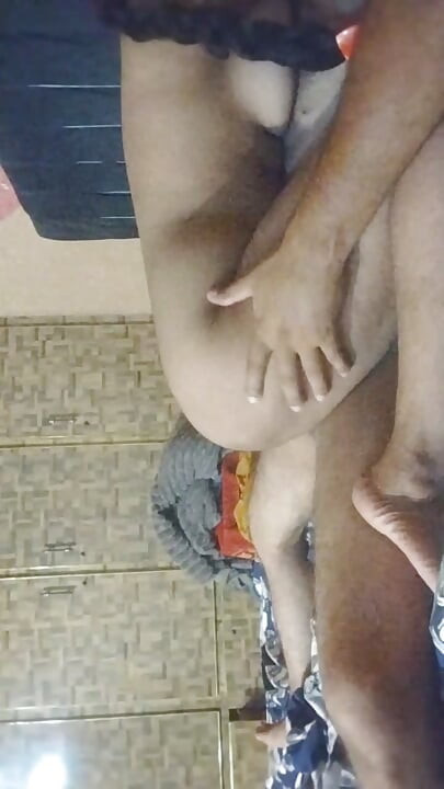 She goes live and she ask me fuck me live I fuck live chubby bhabhi