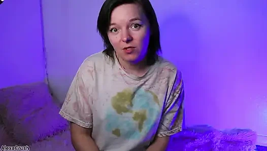 Одержимая подругой скачет в видео от первого лица