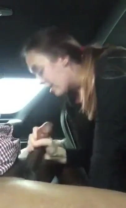 Young Babe Blows Huge BBC in Car
