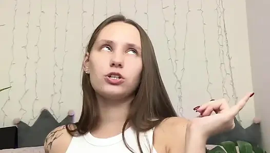 Emmeyi ve çok edepsiz konuşmayı seviyor!