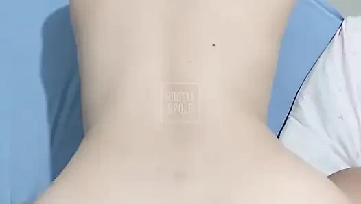 Pasangan Kerajaan - Dia Tidak Pernah Melawan Merangkak Dan Melemparkan Semuanya