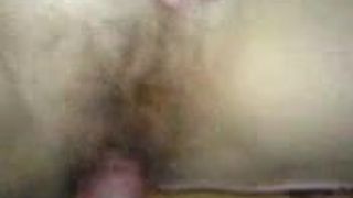 Жена трахается со спермой в рот в любительском видео.