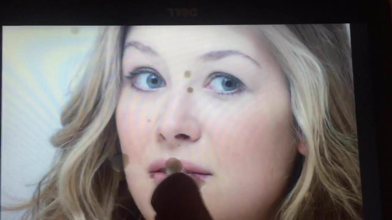 Rosamund pike cumtribute