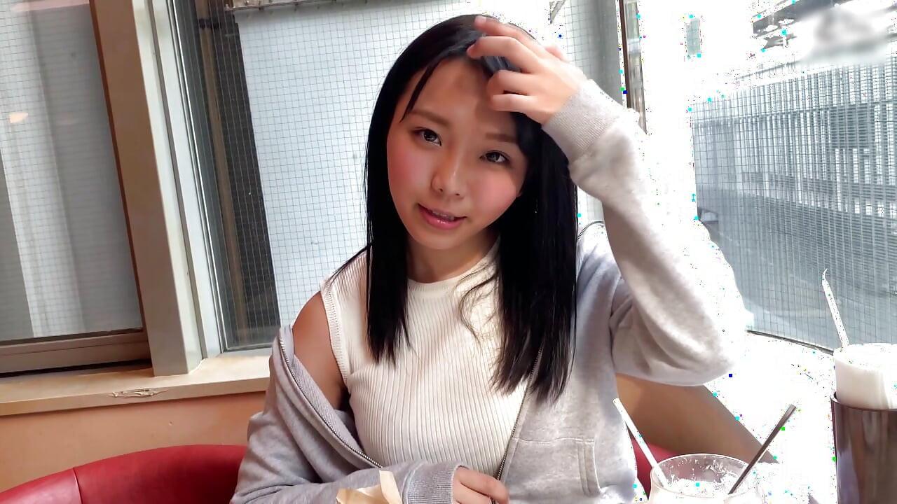 A154F08 A youthful maiden whose charming smile speaks to her good personality and a matching app to join a love hotel! A private shoot with a naked, sloppy close-up sex scene!
