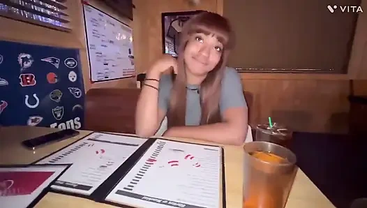 Teen bekommt BBC von zufälligem fan, nachdem sie doggystyle beleuchtet wurde