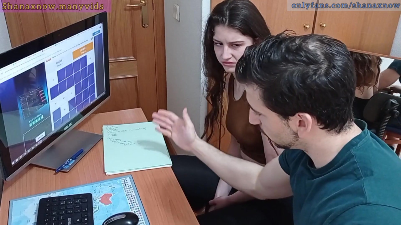 ティーン学生が脅迫、ハメ撮りフェラ、口内射精、ごっくん。