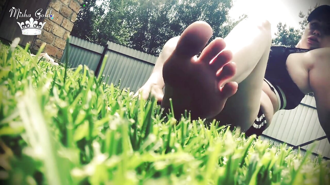 Outdoor foot fetish dangle