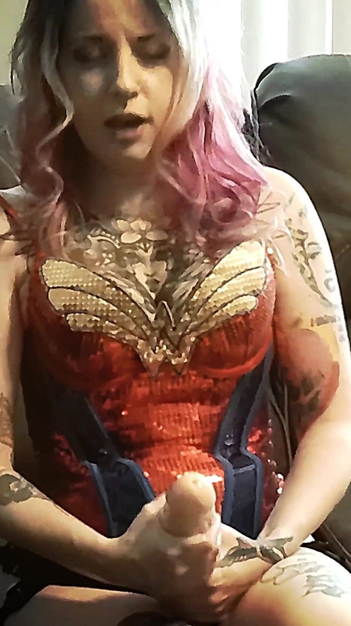 Wonder Woman Shows off Her Futa