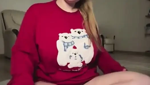 Huge natural tits playing and pussy fingering with jucielussie