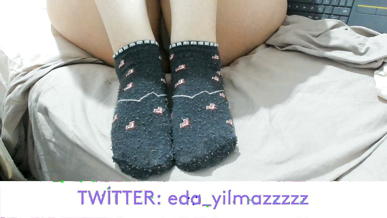 FOOT- FOOT FETISH- TURKISH FOOT- TURKISH FOOT FETISH- SOCKS- SHORT SOCKS- TURKISH PORN- TURKISH MILF- TURKISH OWNER