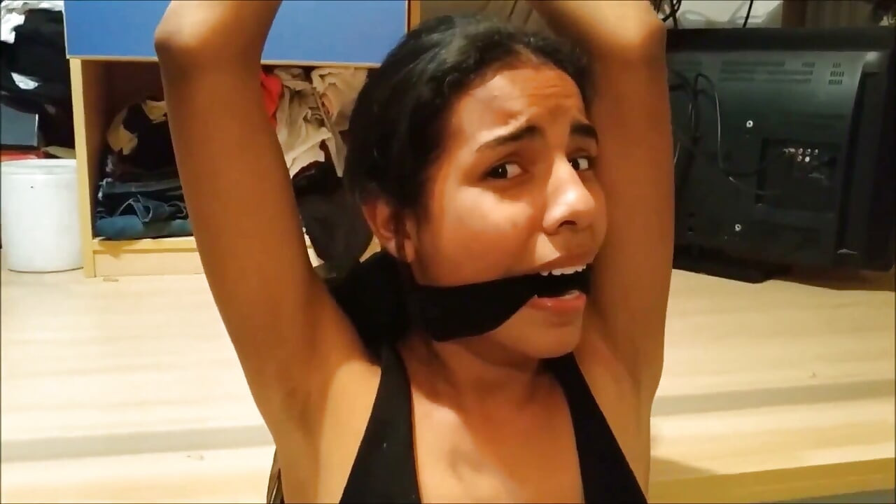 Zdradzona przez Bondage Girl: Jak można?!
