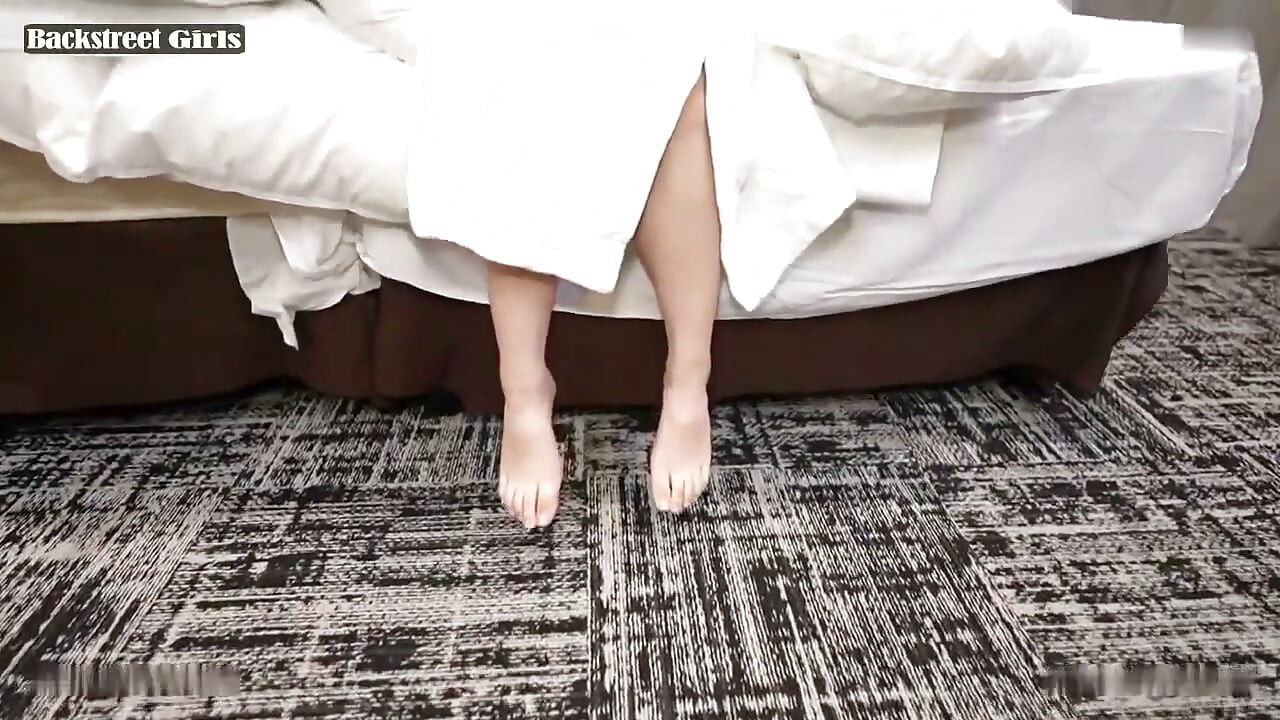 Group Play - Innocent Beauty Takes Five Men One by One Until She's Overflowing