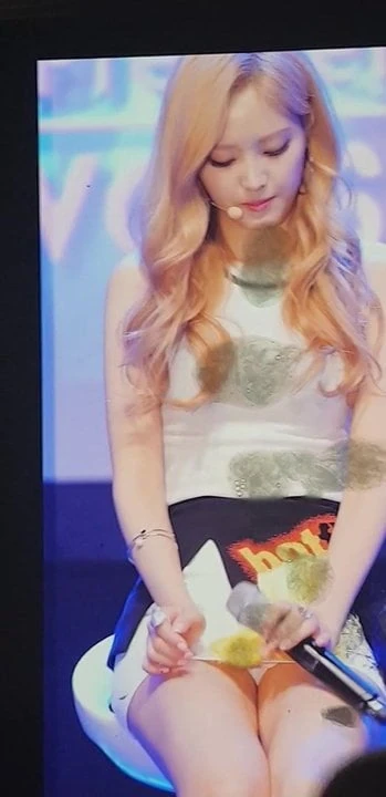 Naeun cum 3