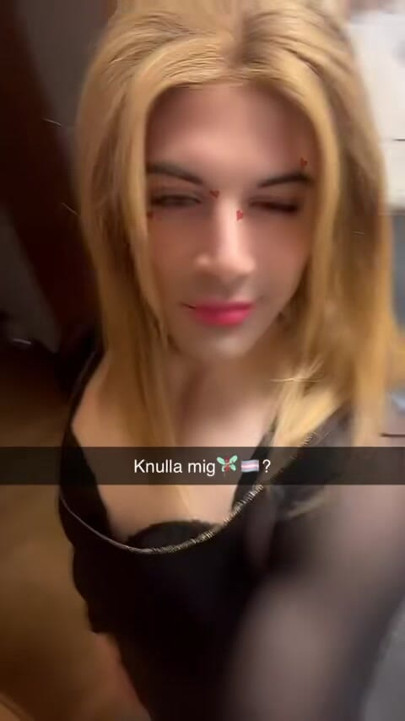 SissyLovesCock