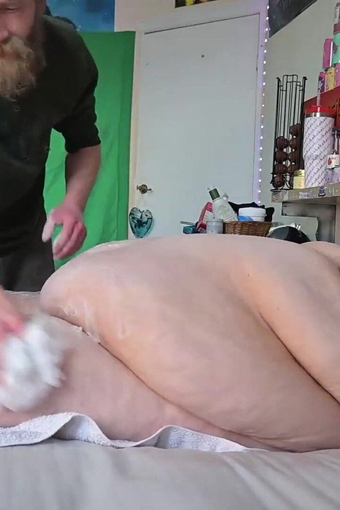 SSBBW Bed Bath Goddess Part 1