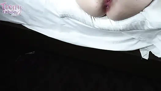 Pantat si babysitter claire dientot habis-habisan