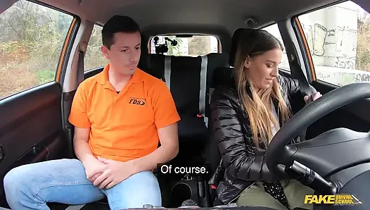 Rücksitz-fick nach der panne