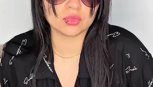 Cewek seksi kolombia menggodamu