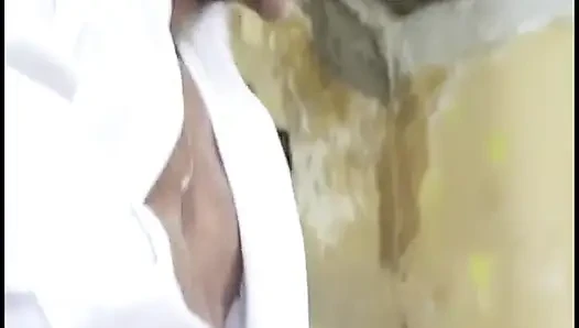 Analsex und hartes fisting für die blondine