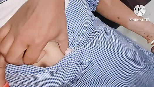 18 sal ki ladki full kumari pahli bar seks hardkor charamsukh desi bhartiy bhabhi ganv ki chudaee