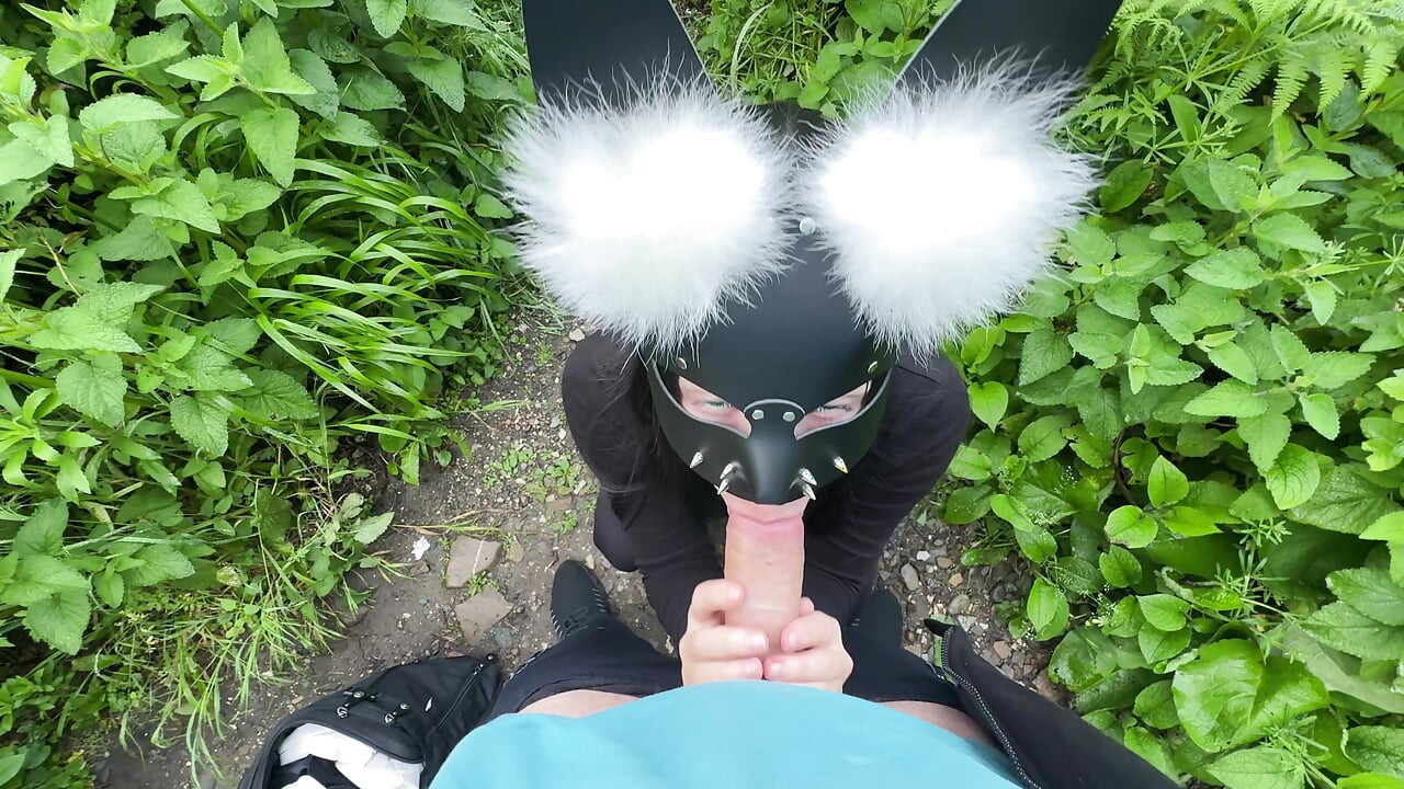 Der grünäugige dieb nahm mir einen leckeren blowjob mit abspritzen.
