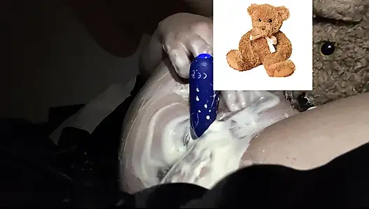 4K-ASMR JOGHURT ESSEN FETISCH - VERSAUTE STIEFSCHWESTER MASTURBIERT MIT DILDO- ABSPRITZEN, HENTAI- ARABISCHER SCHNEEHIT