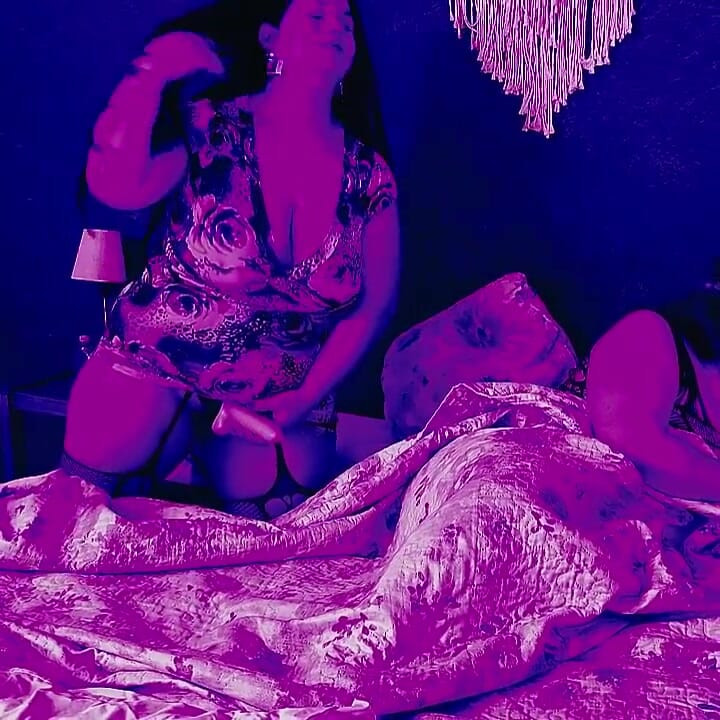Videos for Fans, Lesbian Initiation, Exploring with the Friend
