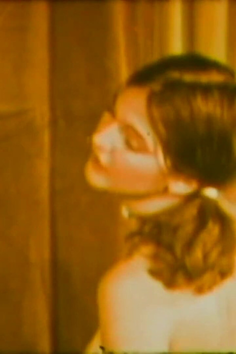 Лесбіянки смокчуть одна одну