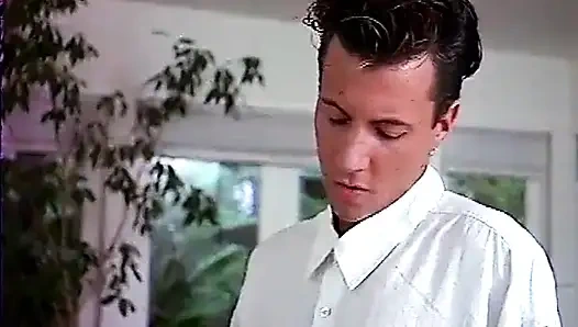 Jessica Rizzo her zaman yarak için istekli kadınların olduğu iki sahne sunuyor