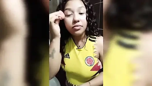 Ich denke, ich bin nicht genug von einer Frau für mich selbst Ehemann lehnt mich immer zurück, ich sage ihm, ich will ficken und alles endet falsch!