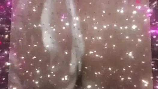 Aku pengen bantuin aku cuci