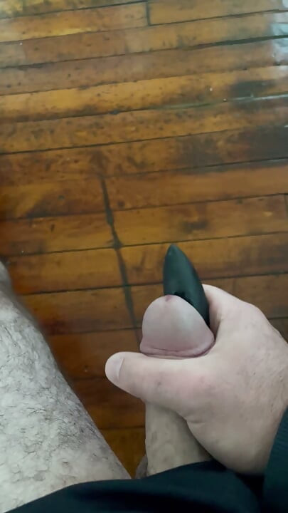 Vibrating cum shot