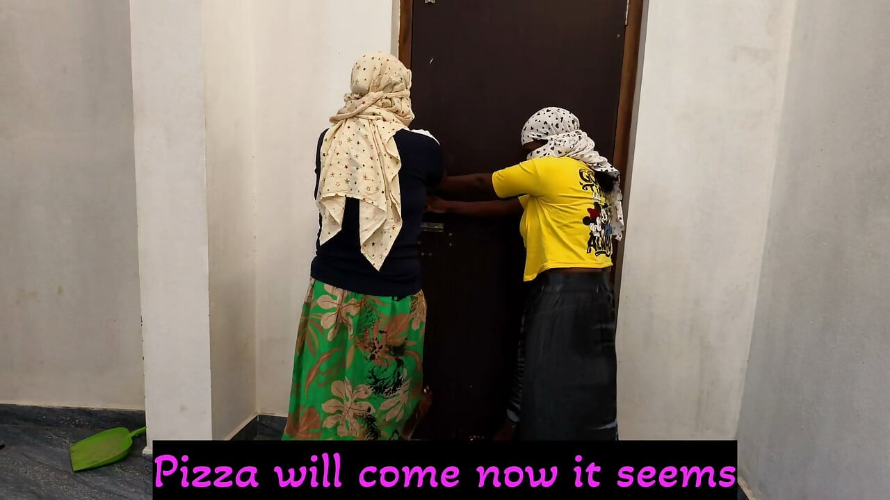 Lesbians door stuck and pizza boy