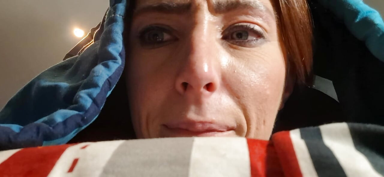 Stepsis Hides Face Down In His Bed & Takes A Silent Creampie (He Thought I Was His Wife)