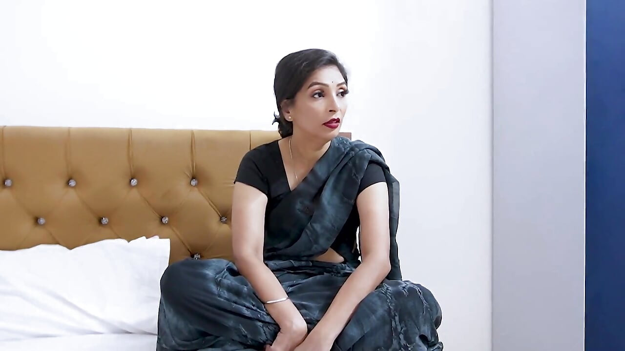 A Desi Boy Student Fucked His Sexy Teacher When He Come Alone to Study