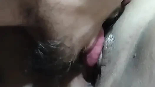 Sakso çektikten sonra yarağı götüme sokuyorlar