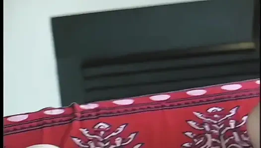 2 gadis berbulu y2k berbulu berubah menjadi lesbian dan menjilati memek