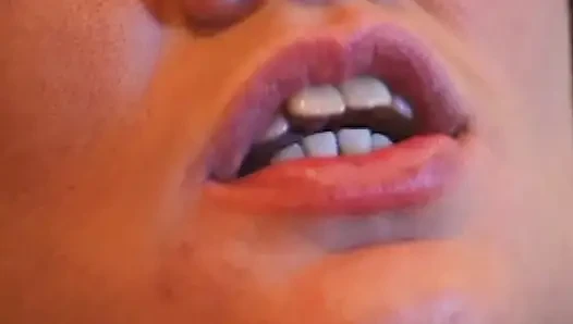 Lesbische Erotik auf dem Sofa