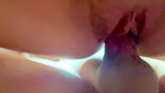 Evli kadın hamileliğin 9. ayı boyunca penisine indüklemeye çalışıyor