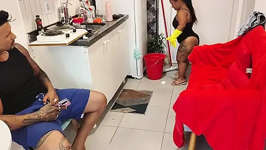 Карлик на гиганта - БОЛЬШОЙ ЧЕРНЫЙ ЧЛЕН