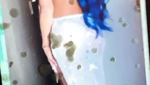 Sasha Banks boşalıyor