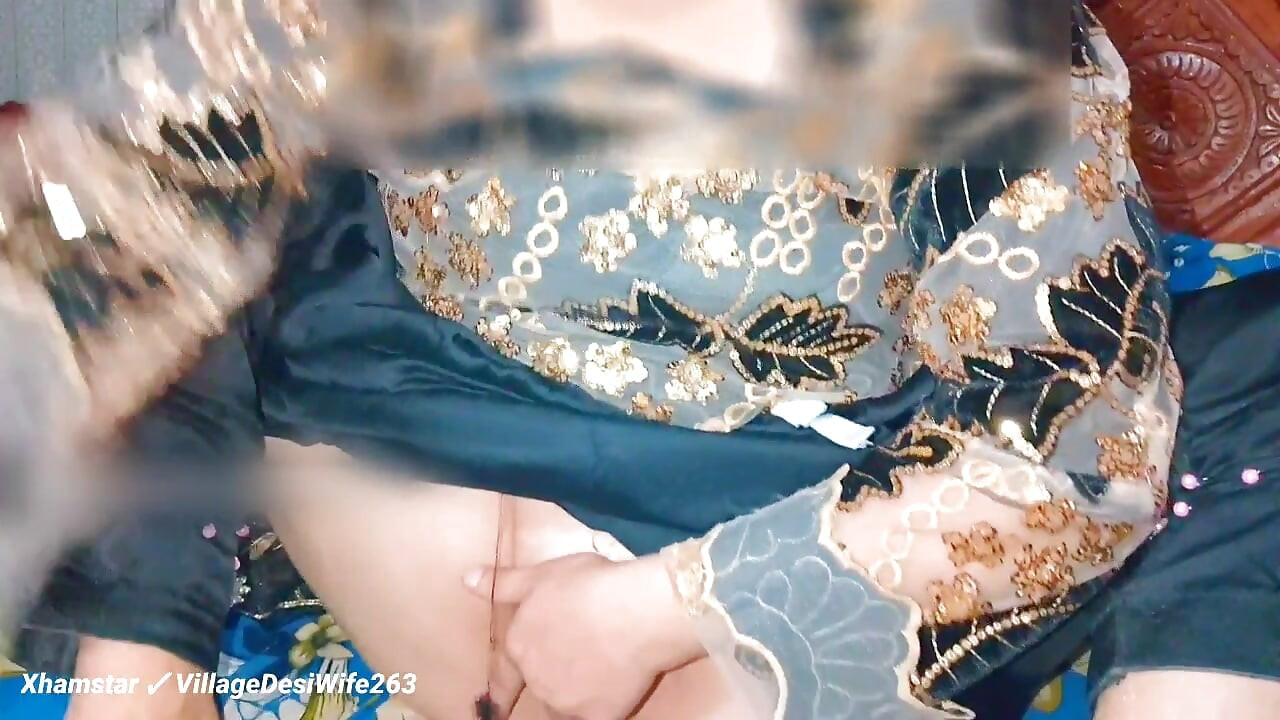 내 섹시한 마누라 핑거링 마스터비전 아름다운 인도 소녀들과 핑크색 보지로 즐기세요