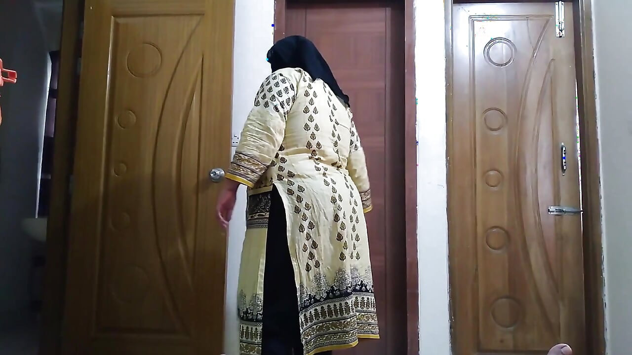 Indian MILF Stepmom Helps Stepson Cum