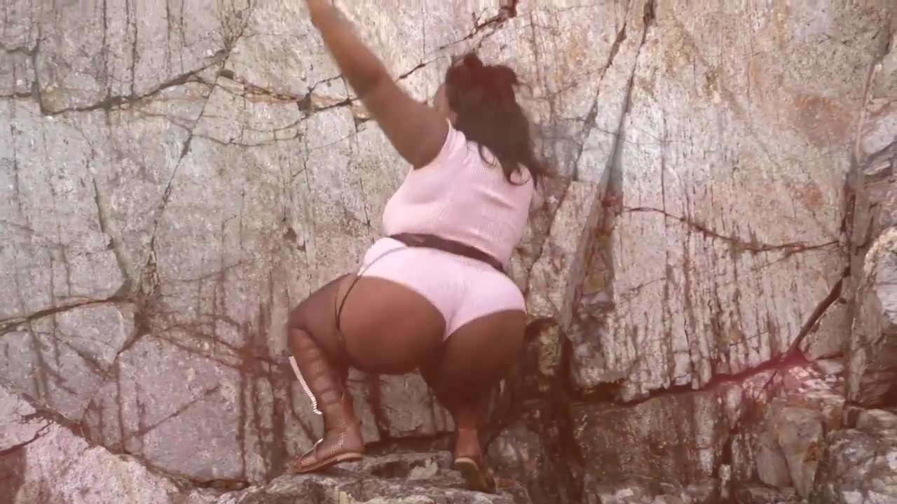 Gold Twerking