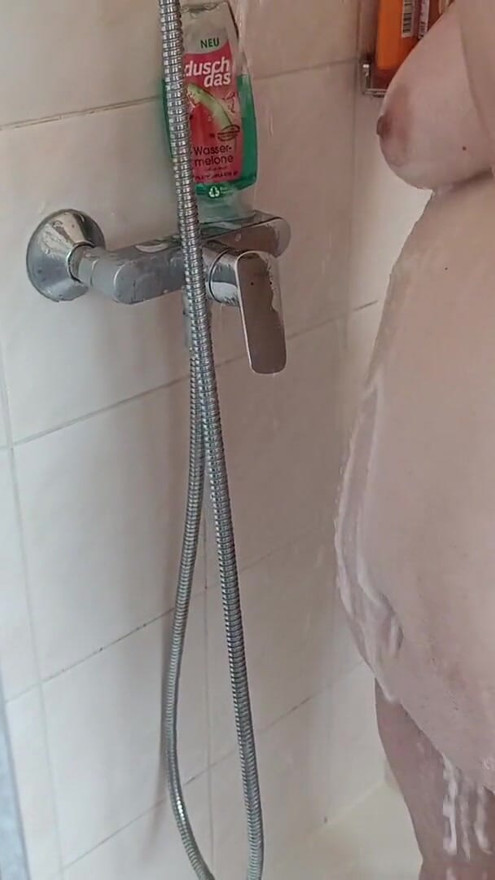 Amateur showering is such a feeling, when the foam runs down on my bbw fat body and films my stepbrother | Clip 1